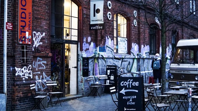 Less Political Café Hamburg