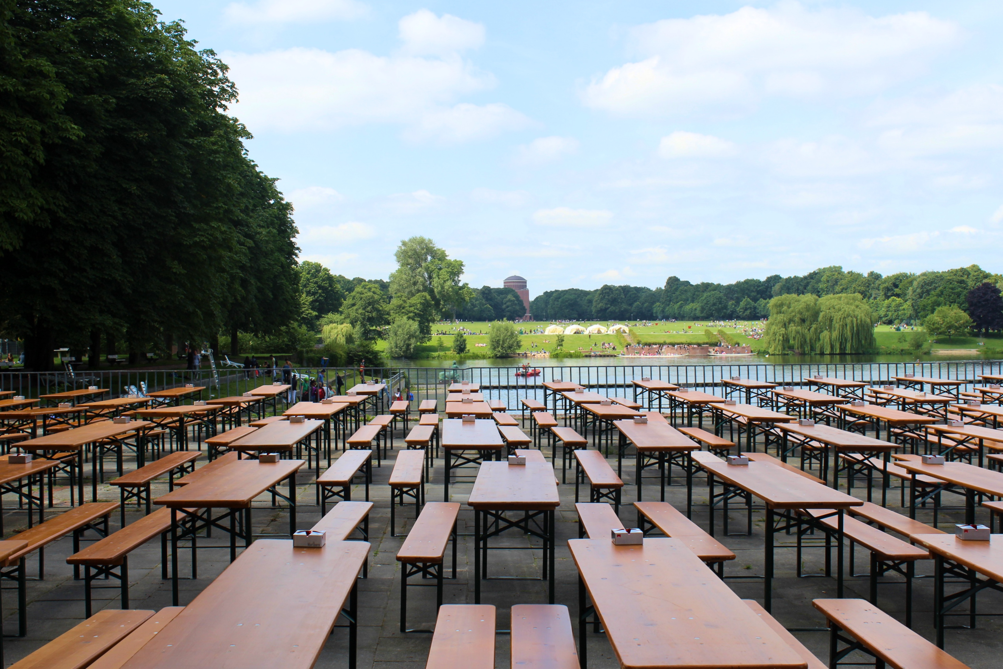 Nach langem Streit: Der Biergarten im Stadtpark hat wieder ...