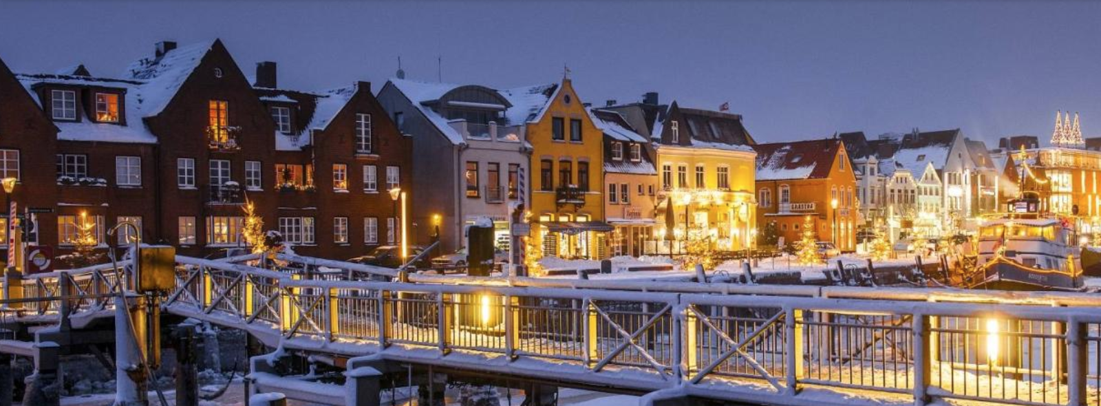 Den Weihnachtsmarkt an der Küste in Husum besuchen Mit Vergnügen Hamburg